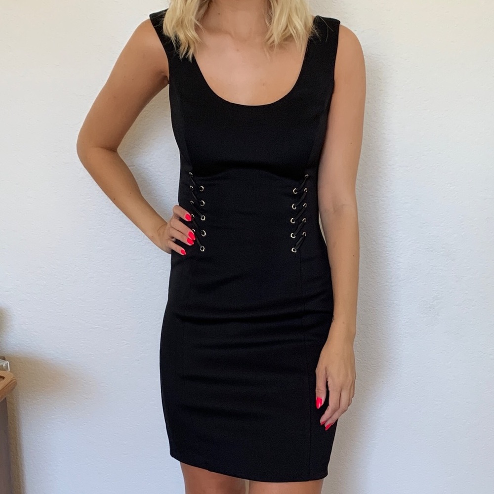 Guess Sexy little Black dress